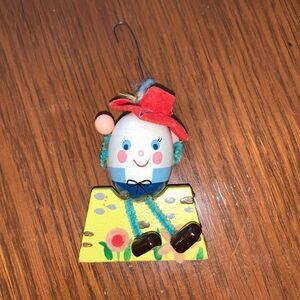 Vtg 1977 Kurt Adler wooden Humpty Dumpty ornament